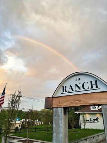 Dining Guide: Great Food, Lively Atmosphere Await At The Ranch Pub ...