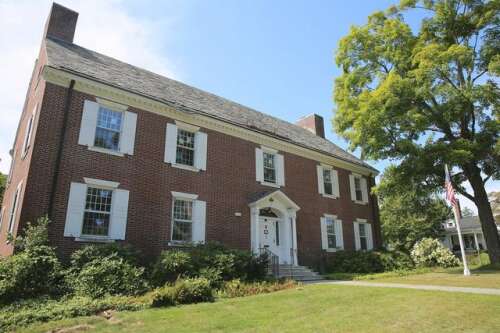 Get To Know C.H. Booth Library – The Newtown Bee