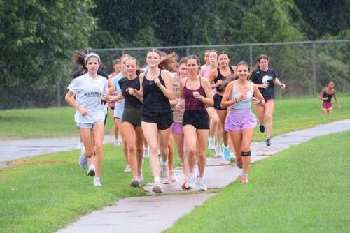 Girls' Cross Country Team Strives For Top Three Finish