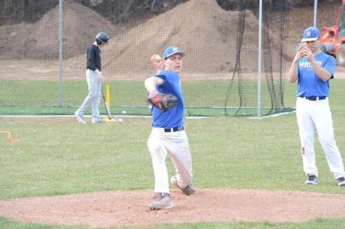 Nighthawk Baseball Team Finds Winning Ways – The Newtown Bee
