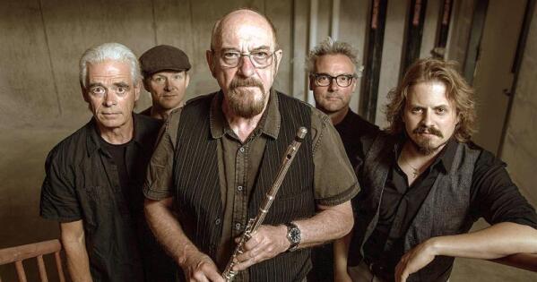Jethro Tull's Ian Anderson visits Berkshire church where the real