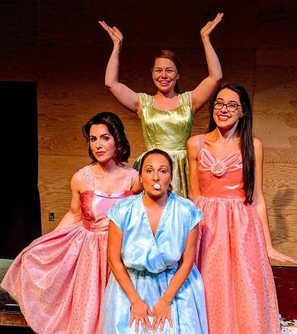 Theater Review Wonderettes Is Simply Marvelous At Theater Barn