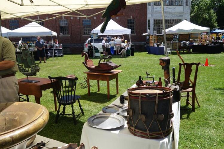 Antiques Market At Fairfield Hill Campus Barn Star Productions
